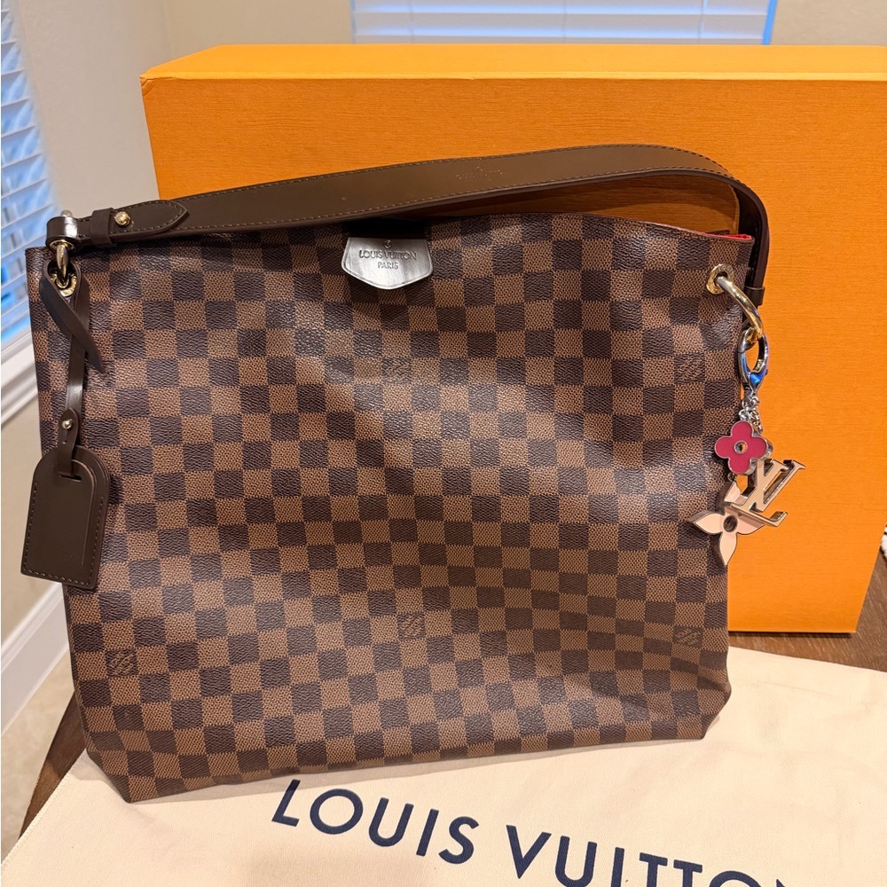 *Authentic* Louis Vuitton MM Monogram Checkered Tote with Charm